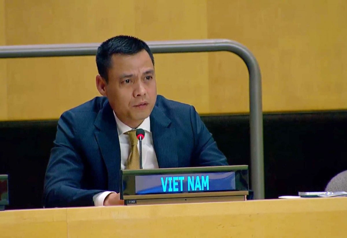 Vietnam pledges continued support for people affected by humanitarian crises